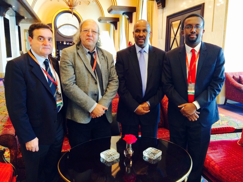 Da sinistra: Franco Siddi; Jiim Boumelha; Abdullahi Godah Barre, ministro dell'Interno e degli Affari federali della Somalia; Omar Faruk Osman, segretario generale del Sindacato dei Giornalisti della Somalia