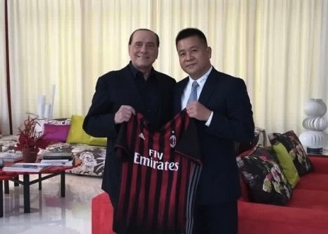 Silvio Berlusconi e  Yonghong Li